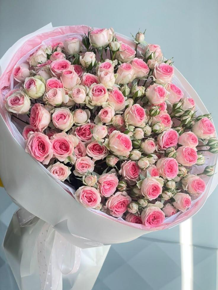 NeutralGrowthVector workshop space where corporate flower arrangements are designed and prepared for business delivery